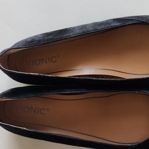 Vionic flats, Size 11 wide, black suede